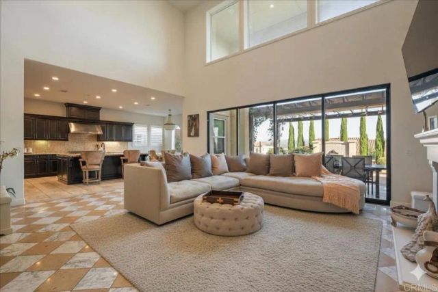 2543 Glasgow Drive, Carlsbad, CA 92010