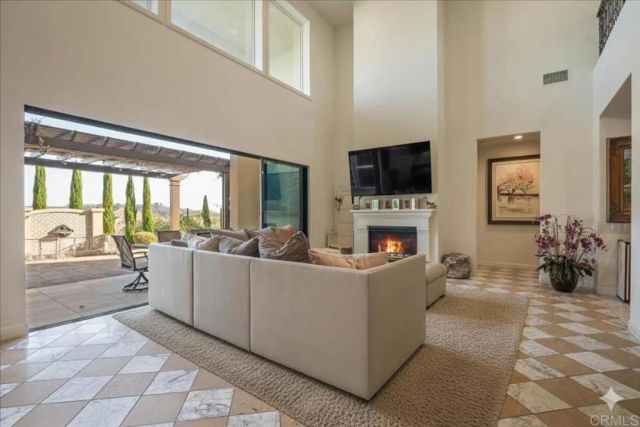 2543 Glasgow Drive, Carlsbad, CA 92010