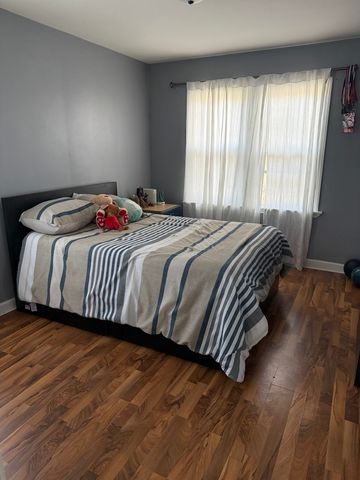 1141 Homer Avenue, Aurora, IL 60505