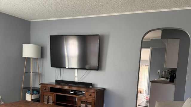 1141 Homer Avenue, Aurora, IL 60505