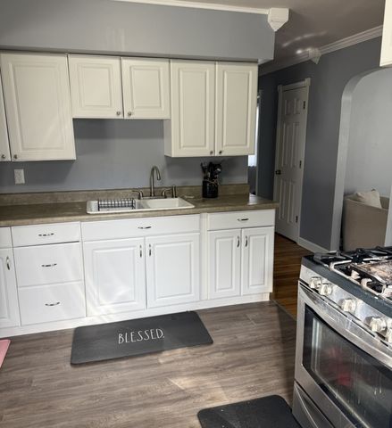 1141 Homer Avenue, Aurora, IL 60505