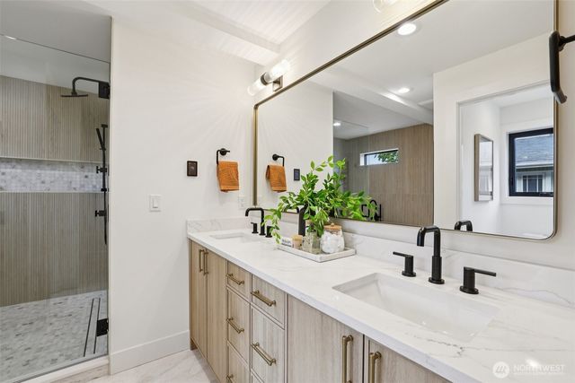 3714 Bagley Avenue N, Seattle, WA 98103