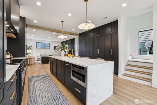 3714 Bagley Avenue N, Seattle, WA 98103