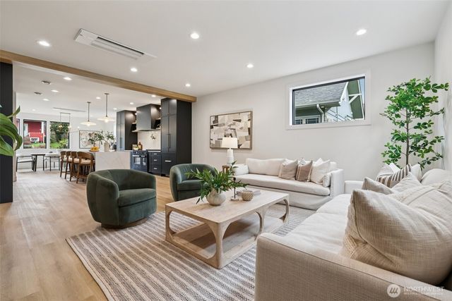 3714 Bagley Avenue N, Seattle, WA 98103