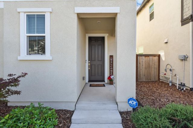 8226 Ocho Way, Elk Grove, CA 95757