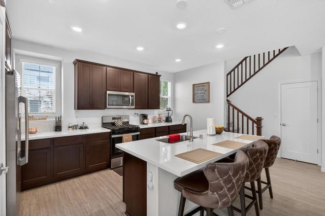 8226 Ocho Way, Elk Grove, CA 95757