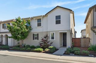 8226 Ocho Way, Elk Grove, CA 95757