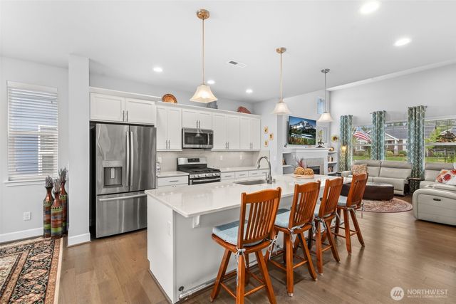3640 Oakwood Street SE, Lacey, WA 98513