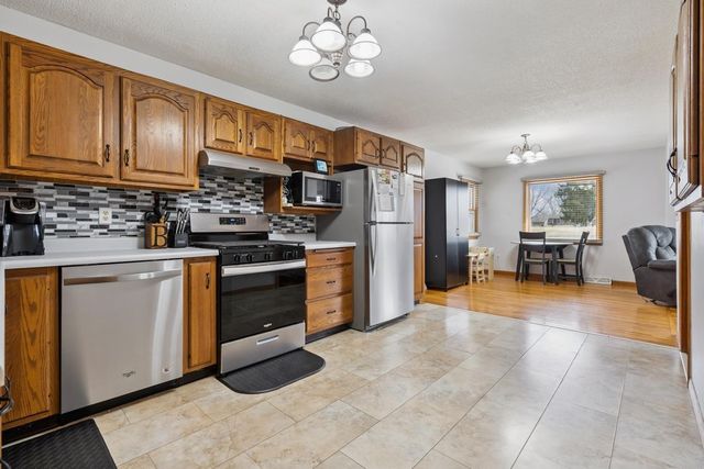 201 12th Ave NE, Independence, IA 50644