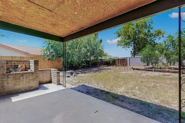 6407 Mendius Avenue NE, Albuquerque, NM 87109