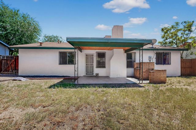 6407 Mendius Avenue NE, Albuquerque, NM 87109