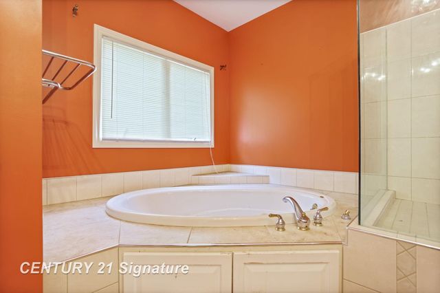 4171 Carmel Drive, Saginaw Twp, MI 48603