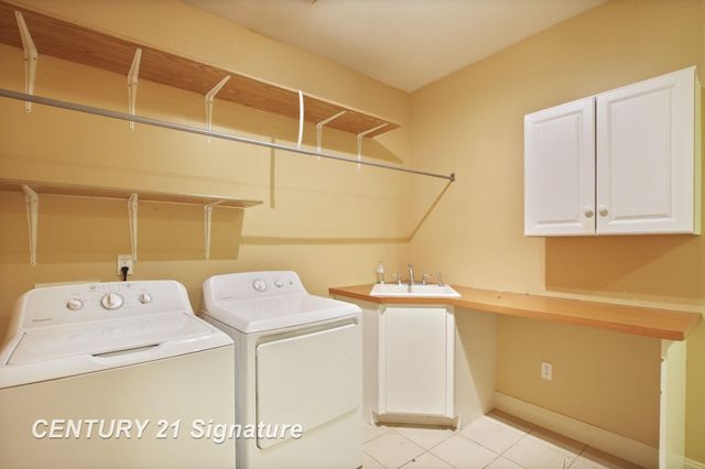 4171 Carmel Drive, Saginaw Twp, MI 48603