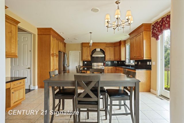 4171 Carmel Drive, Saginaw Twp, MI 48603