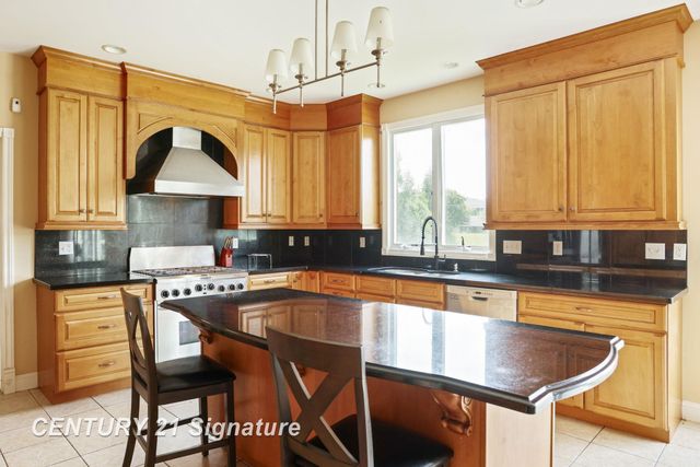 4171 Carmel Drive, Saginaw Twp, MI 48603