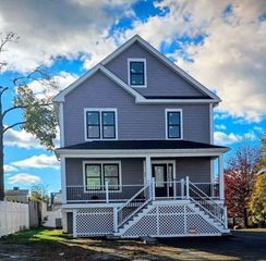 31 Niagara St, Fall River, MA 02721