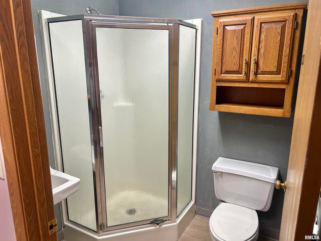 3904 Lillie Ave Ste 5, Davenport, IA 52806