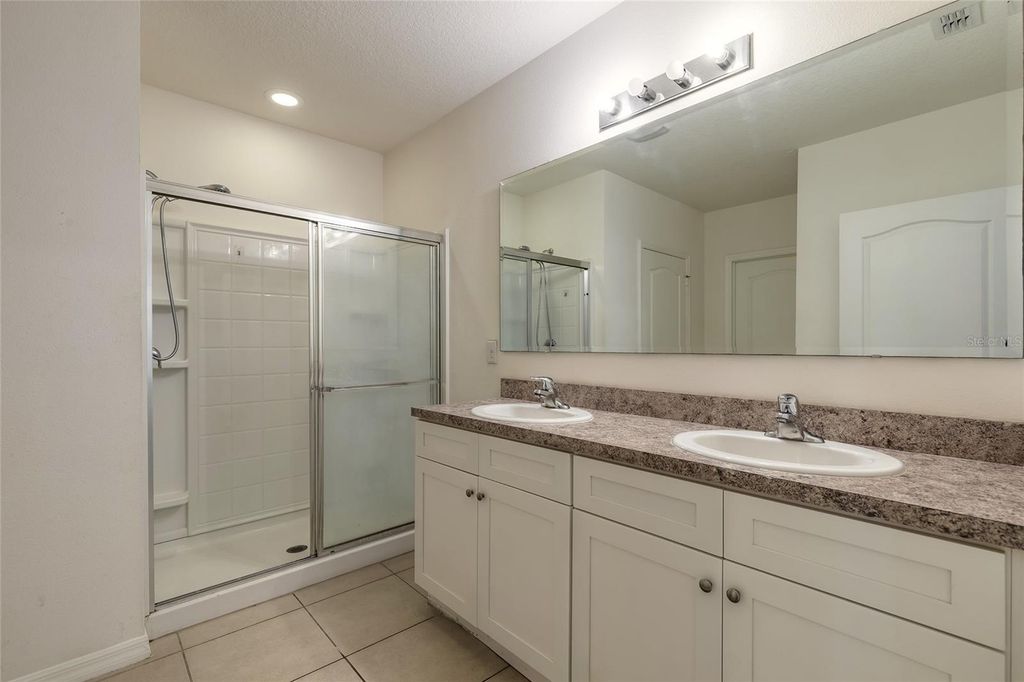 Image 21 of property listing at 5214 OLD WALKER WAY, Port Orange, FL 32128