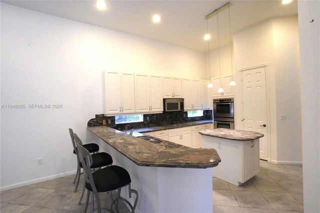 7518 Via Grande, Boynton Beach, FL 33437