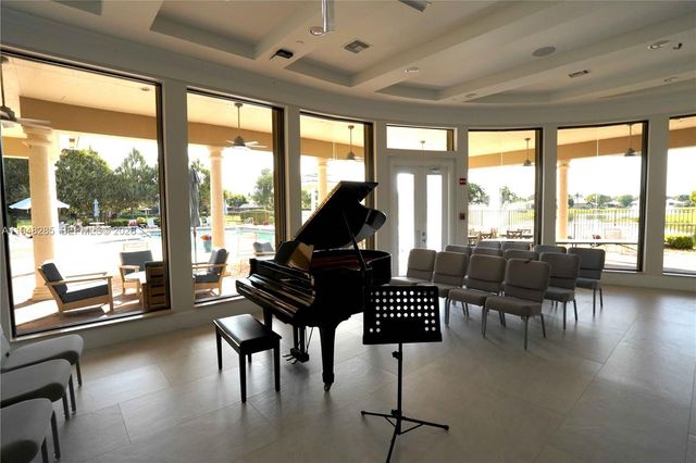 7518 Via Grande, Boynton Beach, FL 33437