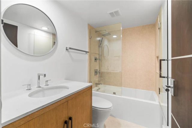 214 El Porto Street, Manhattan Beach, CA 90266