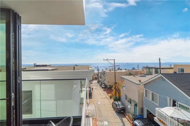 214 El Porto Street, Manhattan Beach, CA 90266