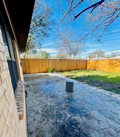 527 Aspen Street, Lancaster, TX 75134