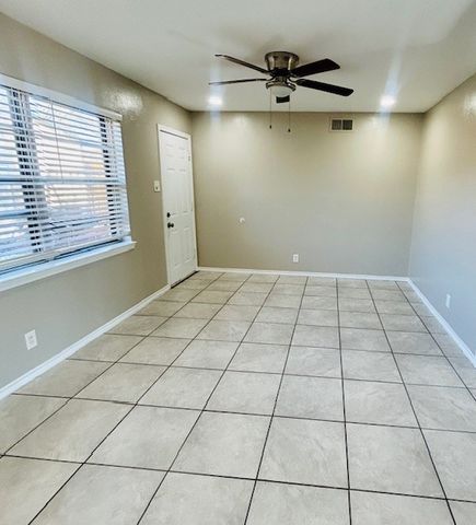 527 Aspen Street, Lancaster, TX 75134