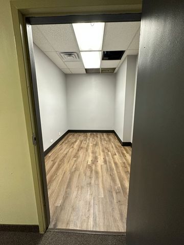 9133 S Stony Island Avenue, Chicago, IL 60617