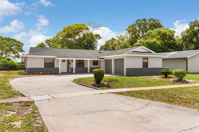 2233 WOLF ROAD, Orlando, FL 32808