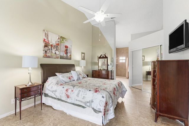 5791 Parkwalk Circle W, Boynton Beach, FL 33472