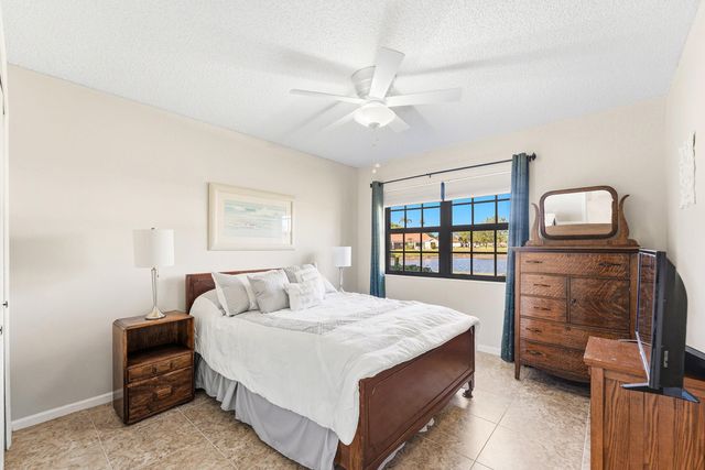 5791 Parkwalk Circle W, Boynton Beach, FL 33472