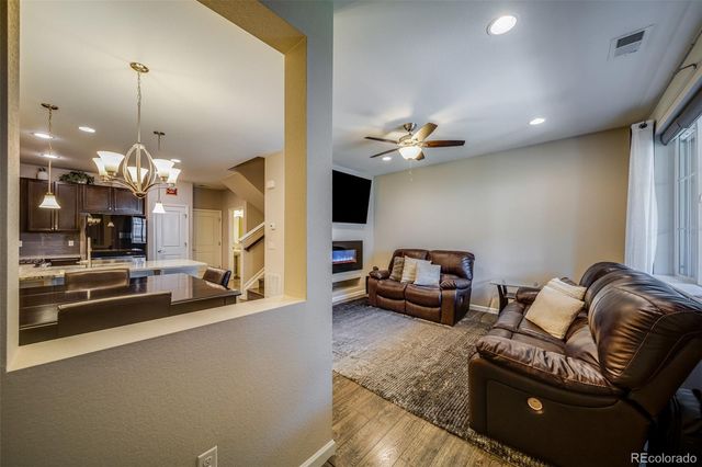 570 E Dry Creek Place, Littleton, CO 80122