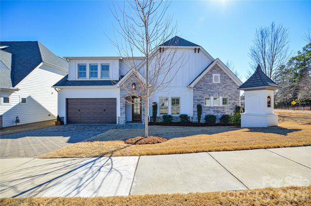 13204 Terrace Court Drive, Charlotte, NC 28278