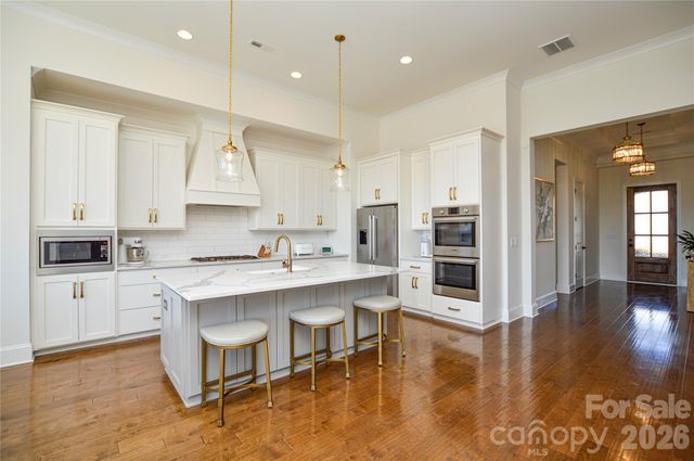 13204 Terrace Court Drive, Charlotte, NC 28278