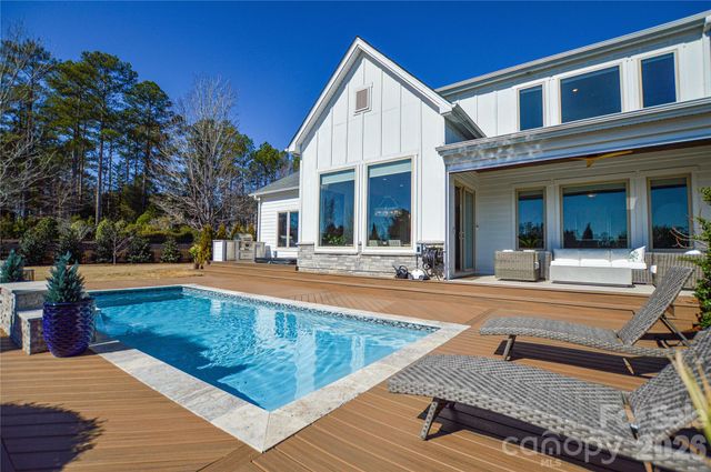 13204 Terrace Court Drive, Charlotte, NC 28278