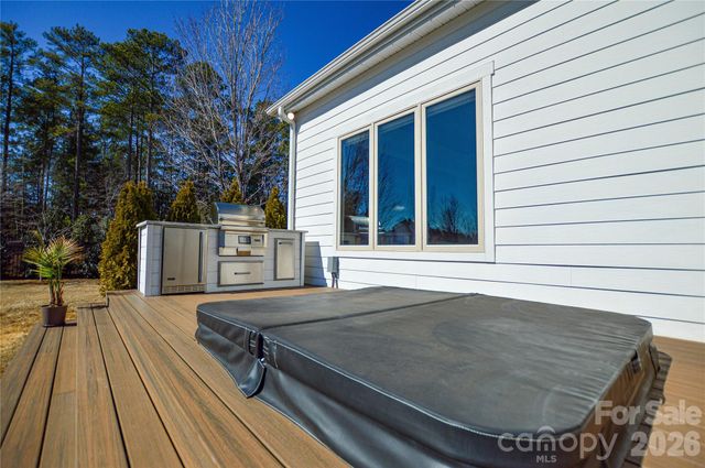 13204 Terrace Court Drive, Charlotte, NC 28278