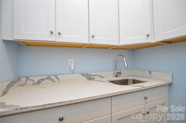 13204 Terrace Court Drive, Charlotte, NC 28278