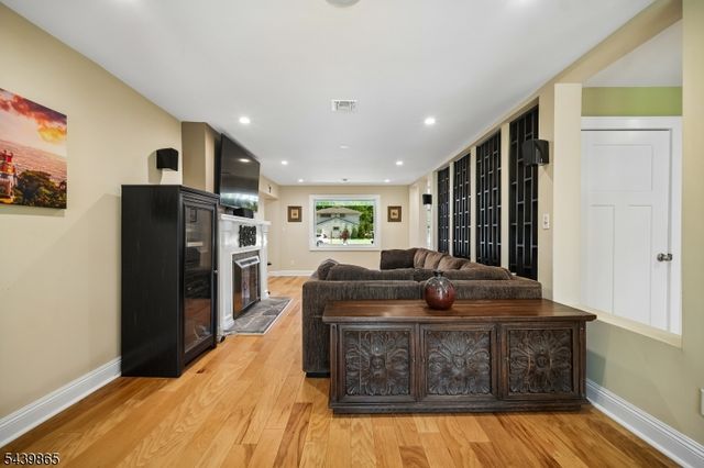 266 Milltown Rd, Springfield Twp., NJ 07081