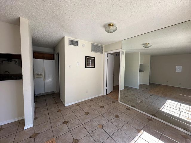 18333 Roehampton Drive 223, Dallas, TX 75252