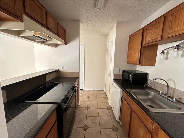 18333 Roehampton Drive 223, Dallas, TX 75252