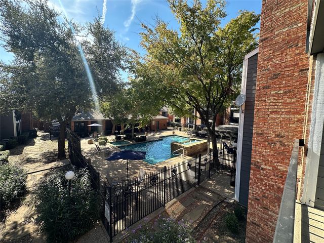 18333 Roehampton Drive 223, Dallas, TX 75252