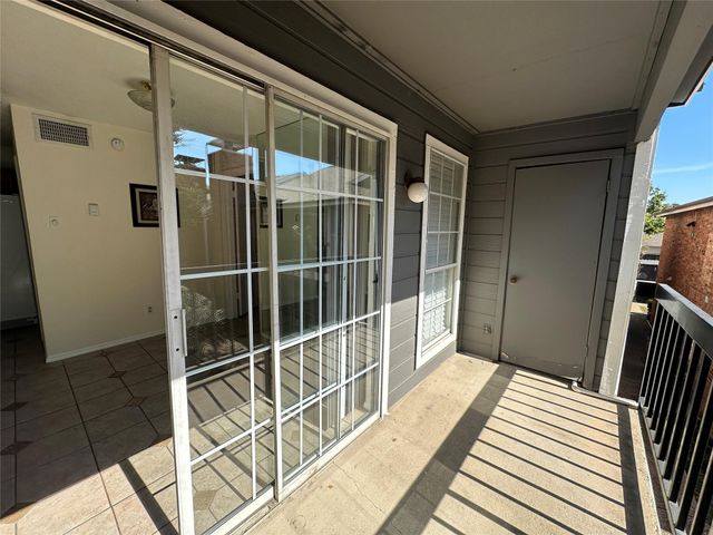 18333 Roehampton Drive 223, Dallas, TX 75252