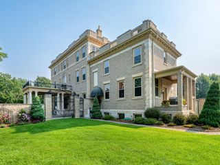 808 Summit Avenue 3, Saint Paul, MN 55105