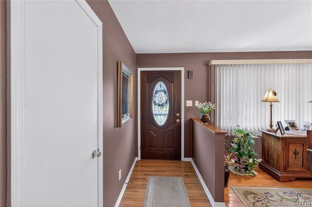 450 Dorsey Lane, Utica, NY 13502
