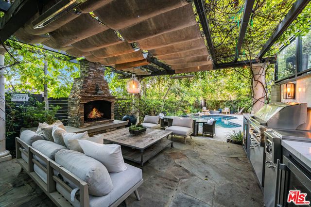 14633 Valley Vista Boulevard, Los Angeles, CA 91403