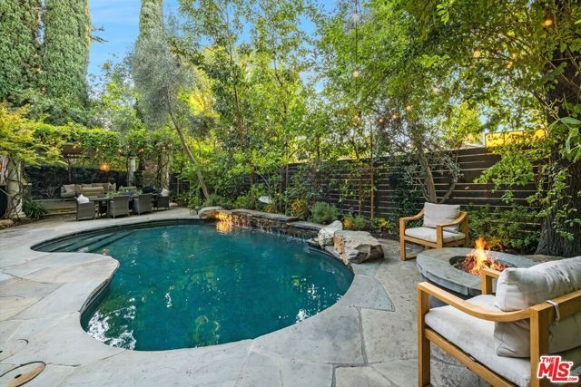 14633 Valley Vista Boulevard, Los Angeles, CA 91403