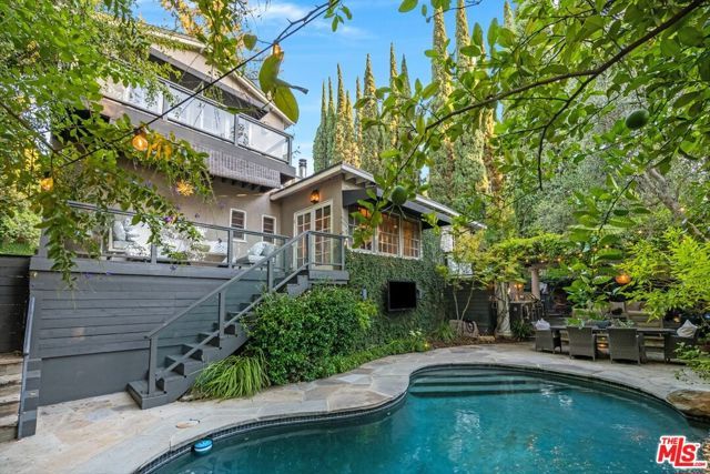 14633 Valley Vista Boulevard, Los Angeles, CA 91403