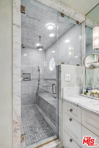 14633 Valley Vista Boulevard, Los Angeles, CA 91403