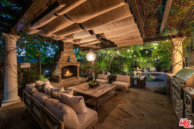 14633 Valley Vista Boulevard, Los Angeles, CA 91403
